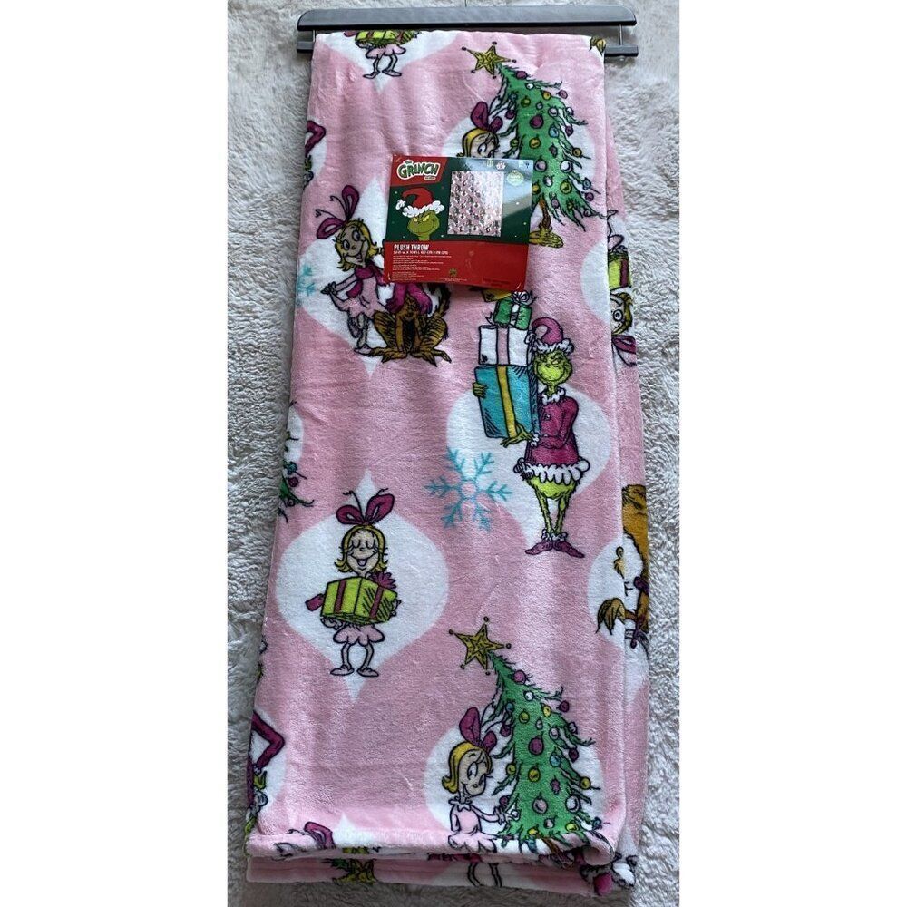 Dr. Seuss The Grinch Max Cindy Lou Pink Throw Blanket Christmas 50 X 70" NEW